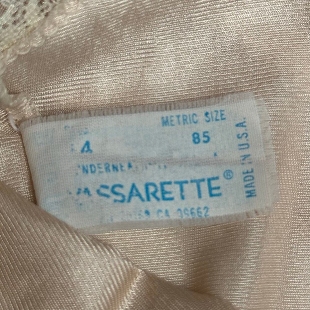 VTG Vassarette Lace Edge V-Neck Paneled Fitted Nylon Camisole Beige Women 12/14 - Picture 6 of 7